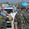 Integrantes brasileiros da Minustah saudam celso Amorim em 2010, quando ainda era chanceler . FOTO: MARCELLO CASALJR/AGENCIA BRASIL