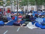 Protestantes dormem em Wall Street