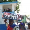 Haitianos protestam pela saída da ONU. FOTO de Ansel Herz