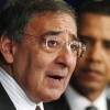O secretário de defesa americano Leon Panetta está à frente da política de manter os gastos militares no mesmo patamar, apesar da crise.