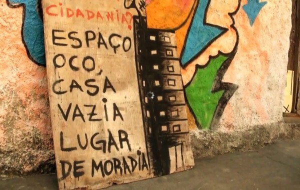 Reprodução do filme Distopia::021