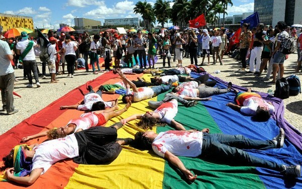 Manifestação contra a homofobia em Brasília – Foto: Rede Brasil Atual