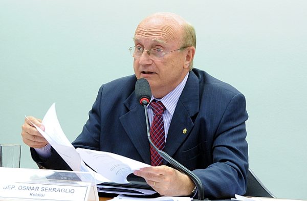O deputado federal Osmar Serraglio (PMDB-PR), autor do substitutivo da PEC 215