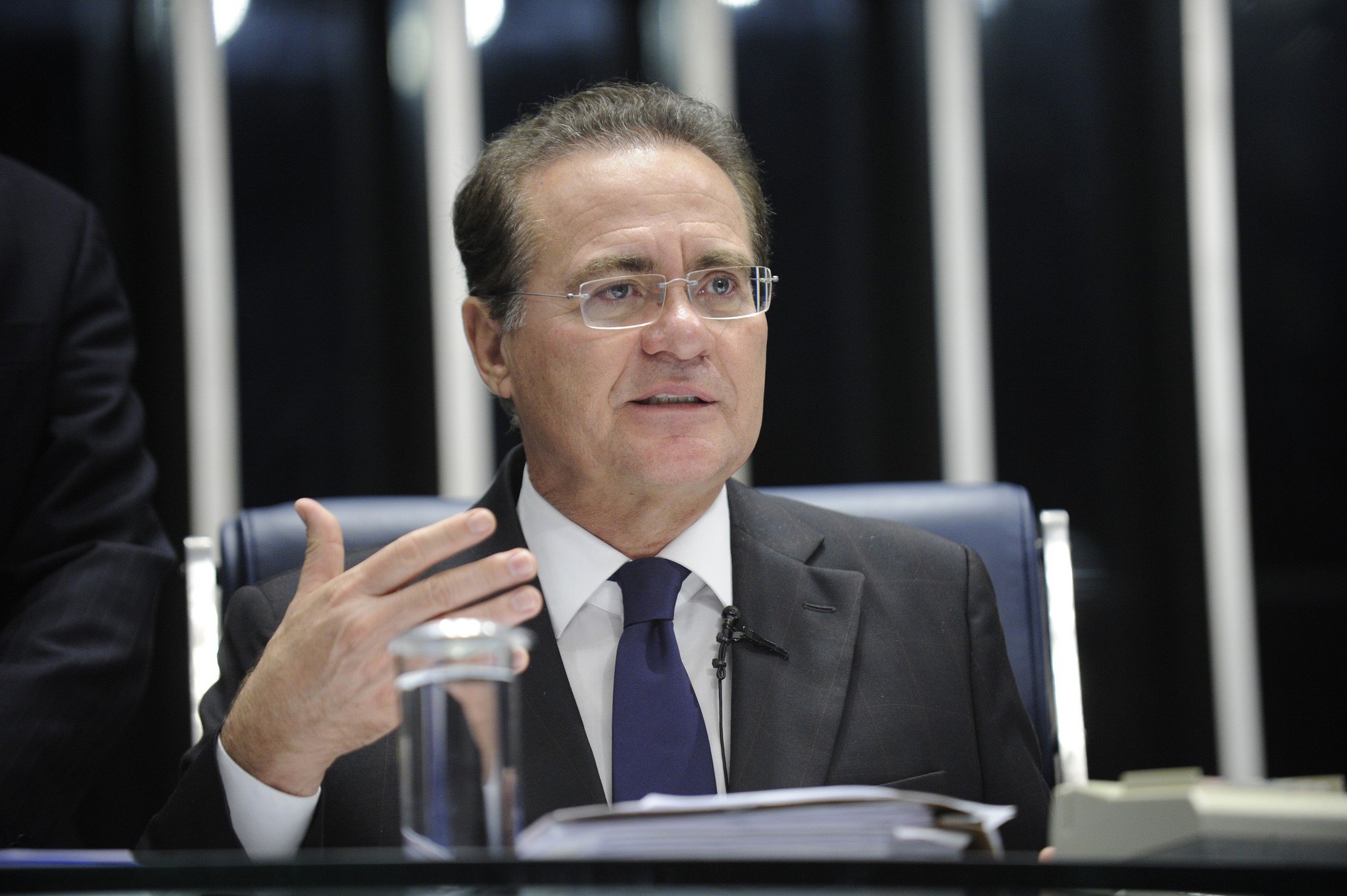 O presidente do Senado Federal, senador Renan Calheiros (PMDB-AL) preside a sessão