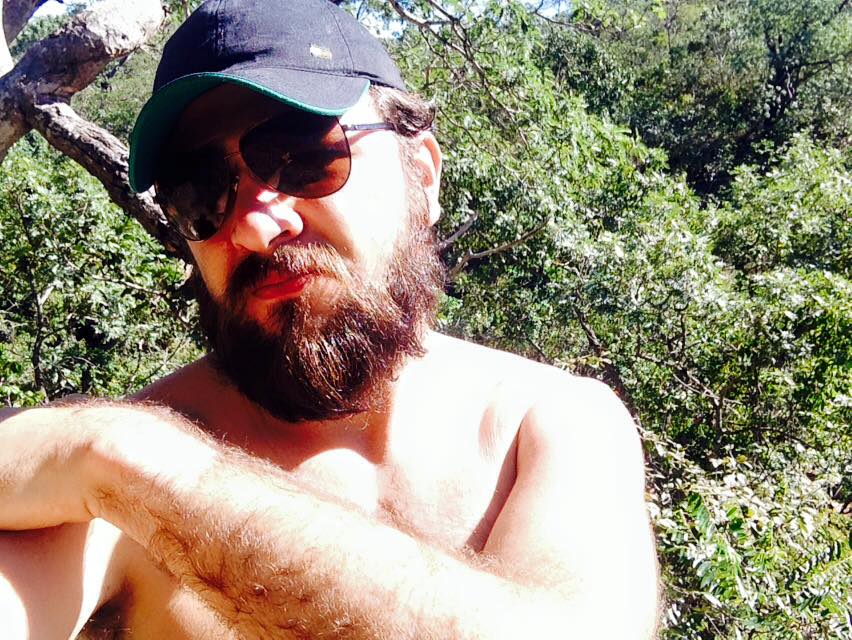 Edward Luz, o antropólogo que tem posicionamentos radicais e contrários aos direitos dos povos indígenas
