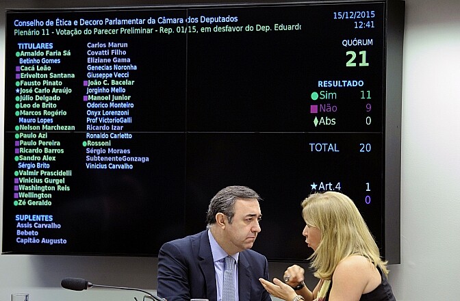 Placar eletrônico mostra o resultado da votação do parecer no Conselho de Ética
