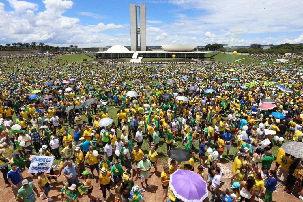 Manifestação contra o governo Dilma e a favor do impeachment, em Brasília