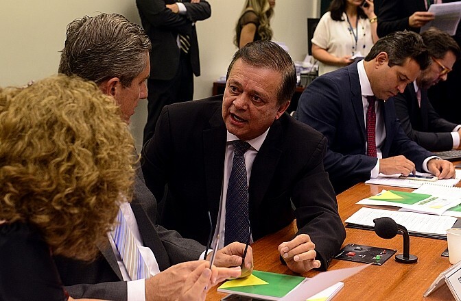 O deputado Jovair Arantes (PTB-GO), relator do parecer sobre o pedido de impeachment da presidente Dilma Rousseff