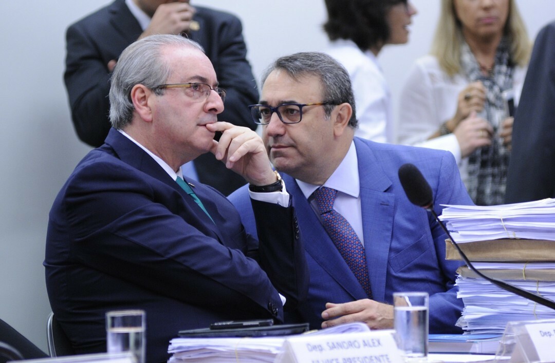 O deputado Eduardo Cunha (PMDB-RJ) e seu advogado, em depoimento ao Conselho de Ética da Câmara
