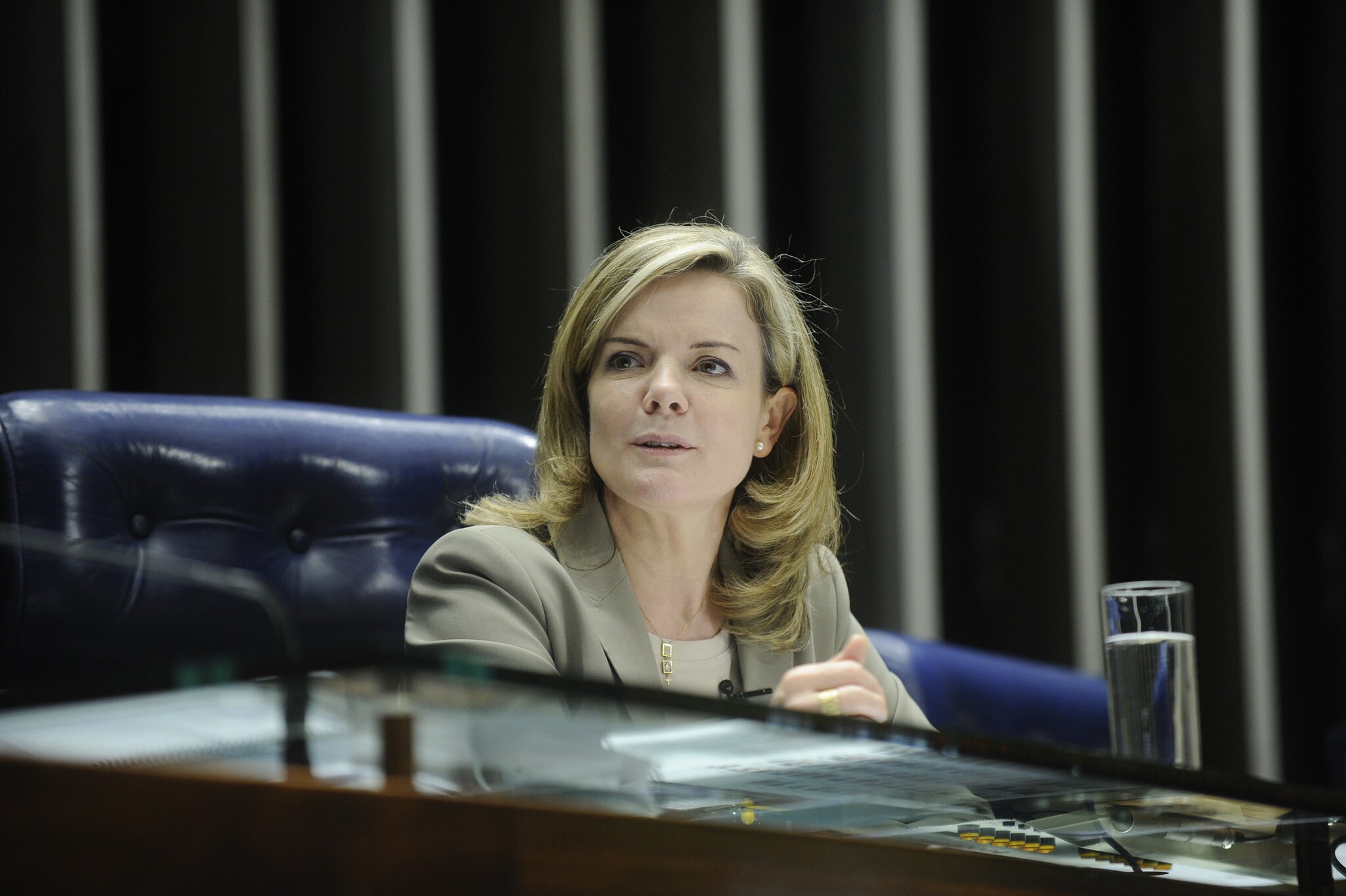 A senadora Gleisi Hoffmann (PT-PR) exagerou ao afirmar que 80% dos aposentados pela Previdência ganham um salário mínimo