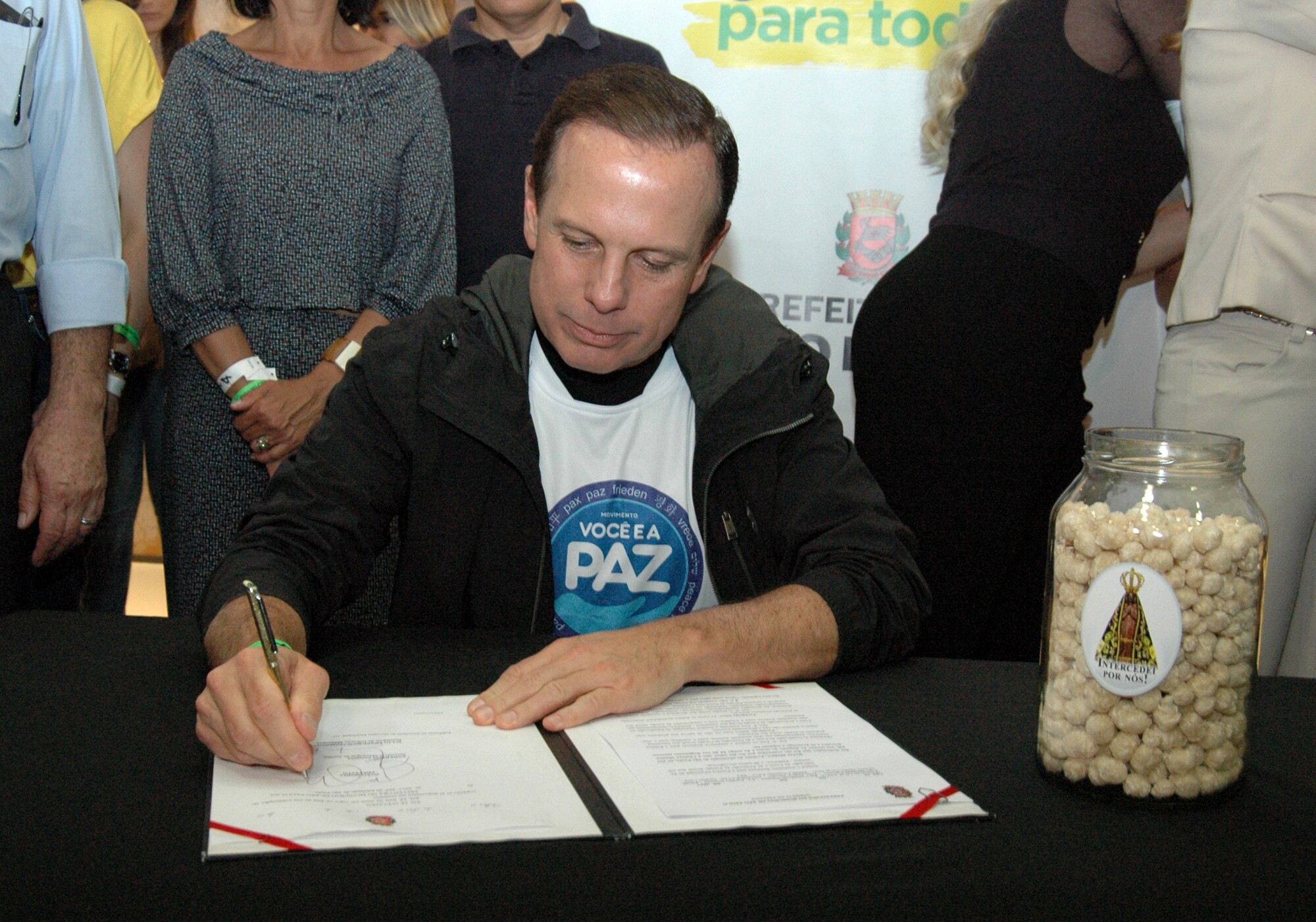 O prefeito João Doria (PSDB), em evento de lançamento do programa Alimento para Todos.