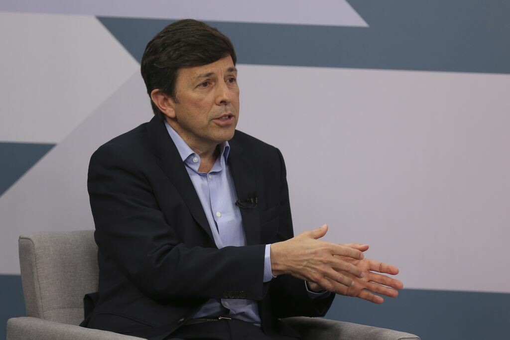 O candidato João Amoêdo (NOVO), em entrevista à EBC: post no Facebook fez comparação errada sobre salários de parlamentares