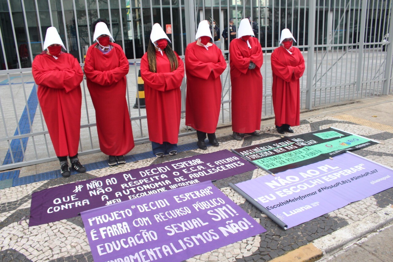 Integrantes do grupo Católicas pelo Direito de Decidir protestam contra a criminalização do aborto