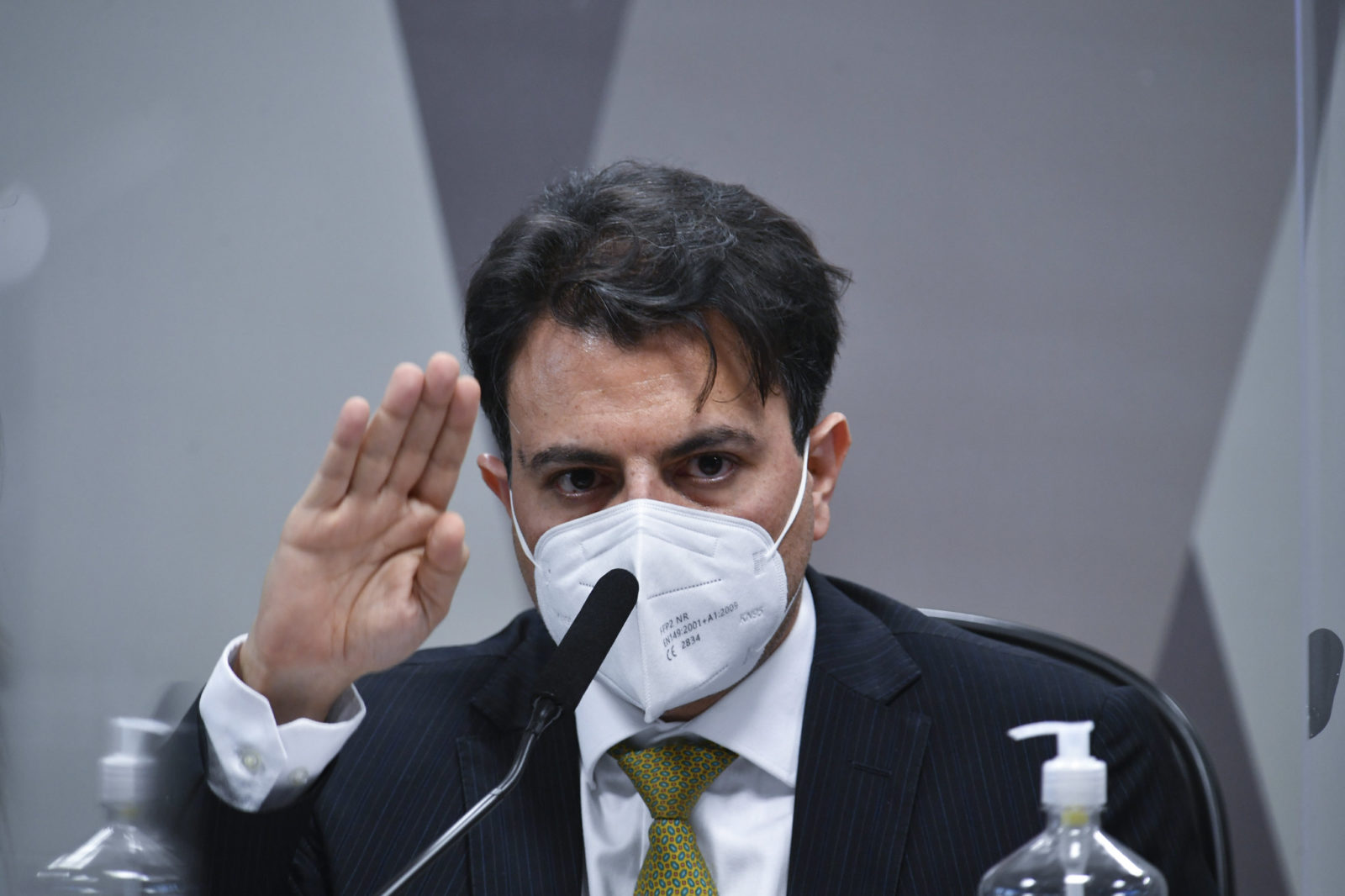 Fakhoury durante depoimento à CPI da Pandemia no Senado em 30 de setembro