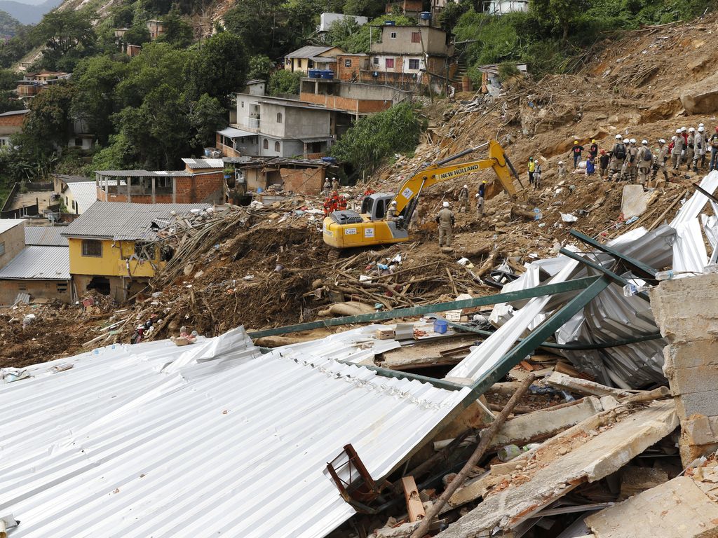 Imagem mostra deslizamento de terra em Petrópolis devido à mudanças no clima
