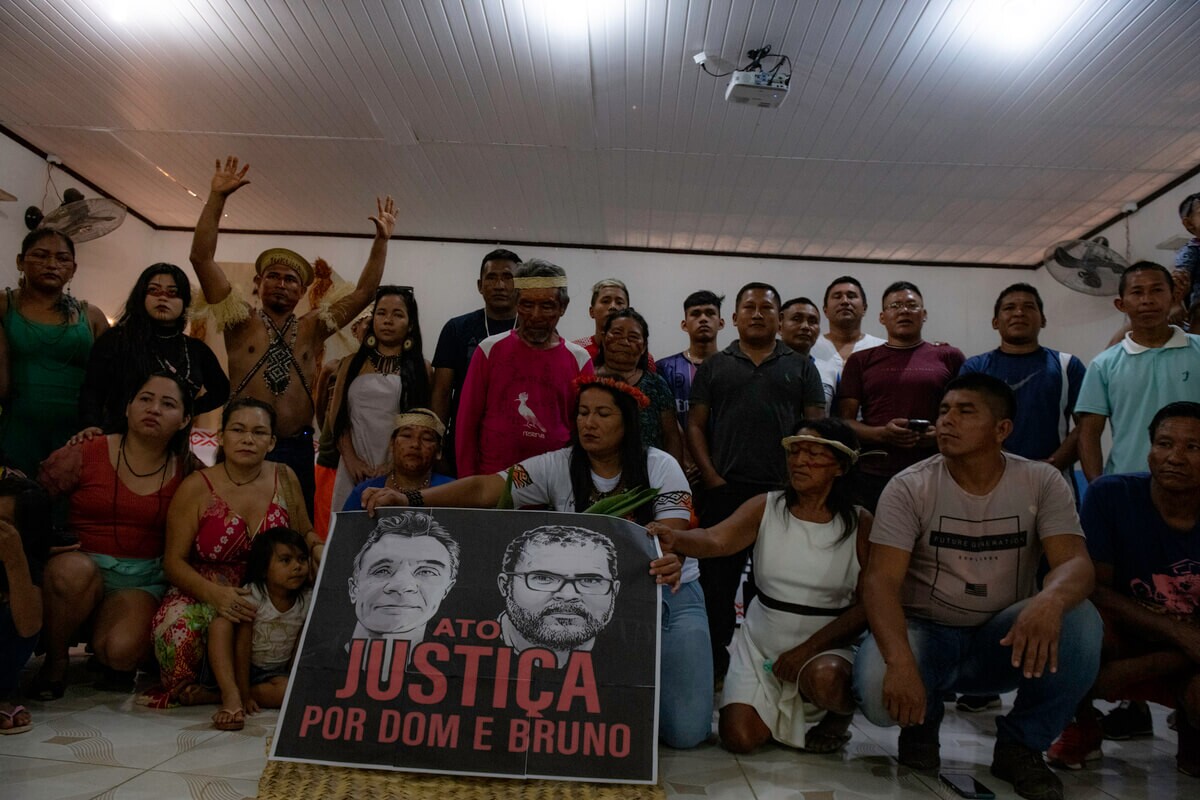 Na sede da Univaja, indígenas homenagearam Bruno e Dom