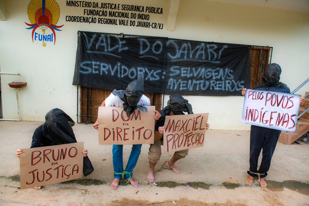 Servidores da FUNAI protestam por direito, justiça e proteção aos povos indígenas nesta sexta-feira (17)