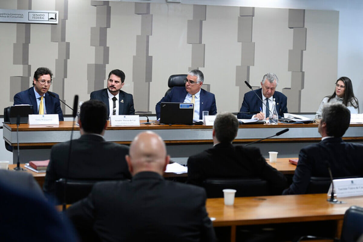 Audiência pública presidida pelo senador Eduardo Girão (Podemos-CE)