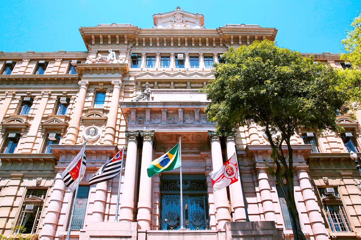 Fachada do Tribunal de Justiça do Estado de São Paulo.