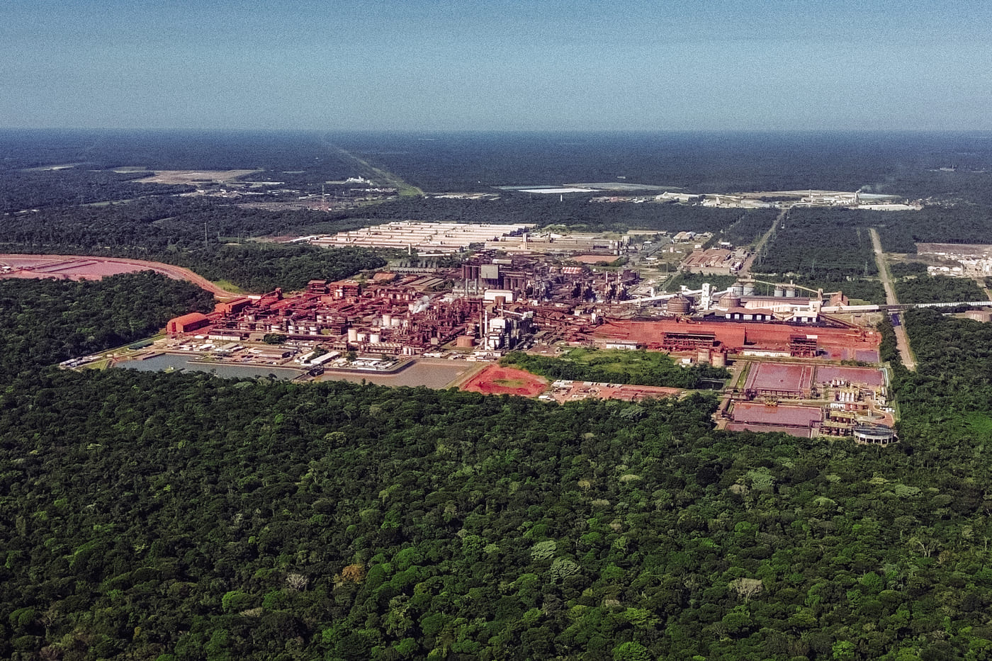 Usina Termelétrica (UTE) Novo Tempo Barcarena próximo a Vila do Conde no município de Barcarena, Pará.