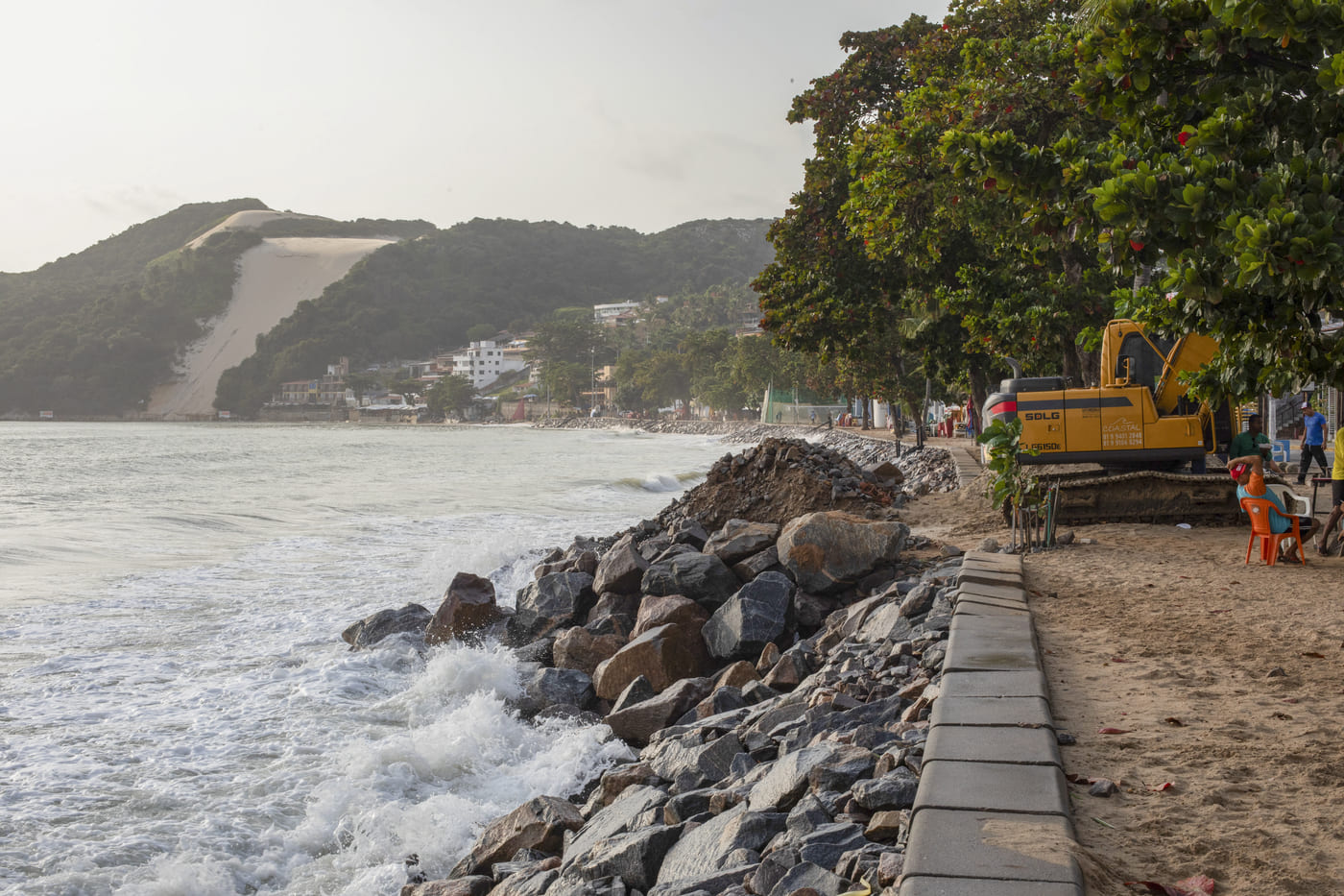 Praia de Ponta Negra, um dos pontos turísticos de Natal (RN)