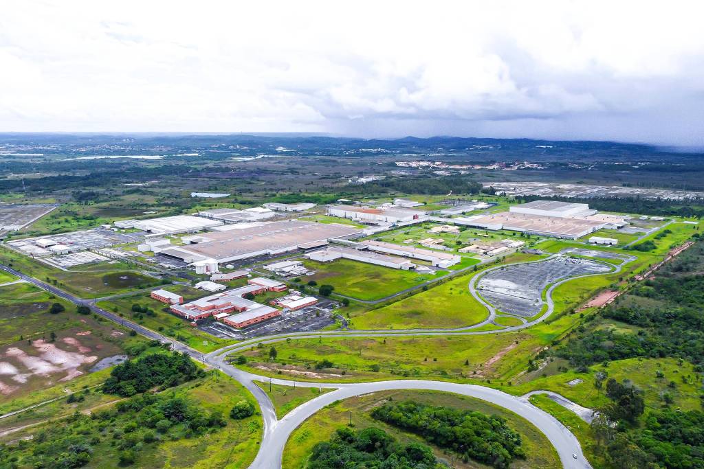 Área em que está sendo instalada a fábrica da montadora chinesa de carros elétricos BYD, em Camaçari, na Bahia