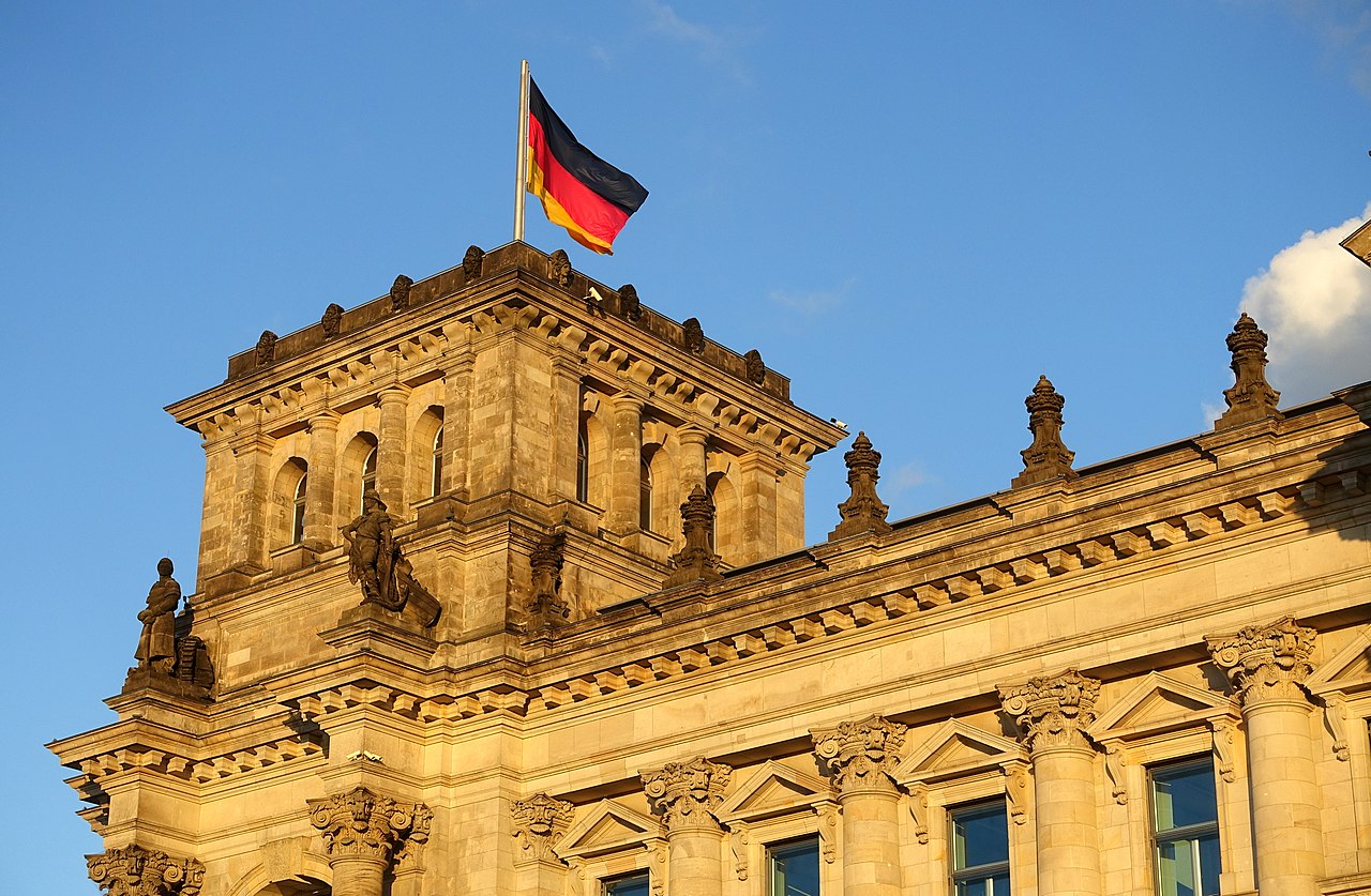 Edifício Reichstag, onde funciona o Parlamento Alemão, em Berlim, Alemanha