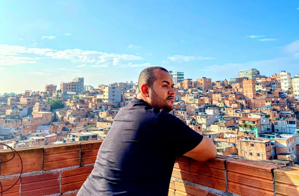 Joy Santos em Paraisópolis foi um dos influenciadores procurados por empresas de bets