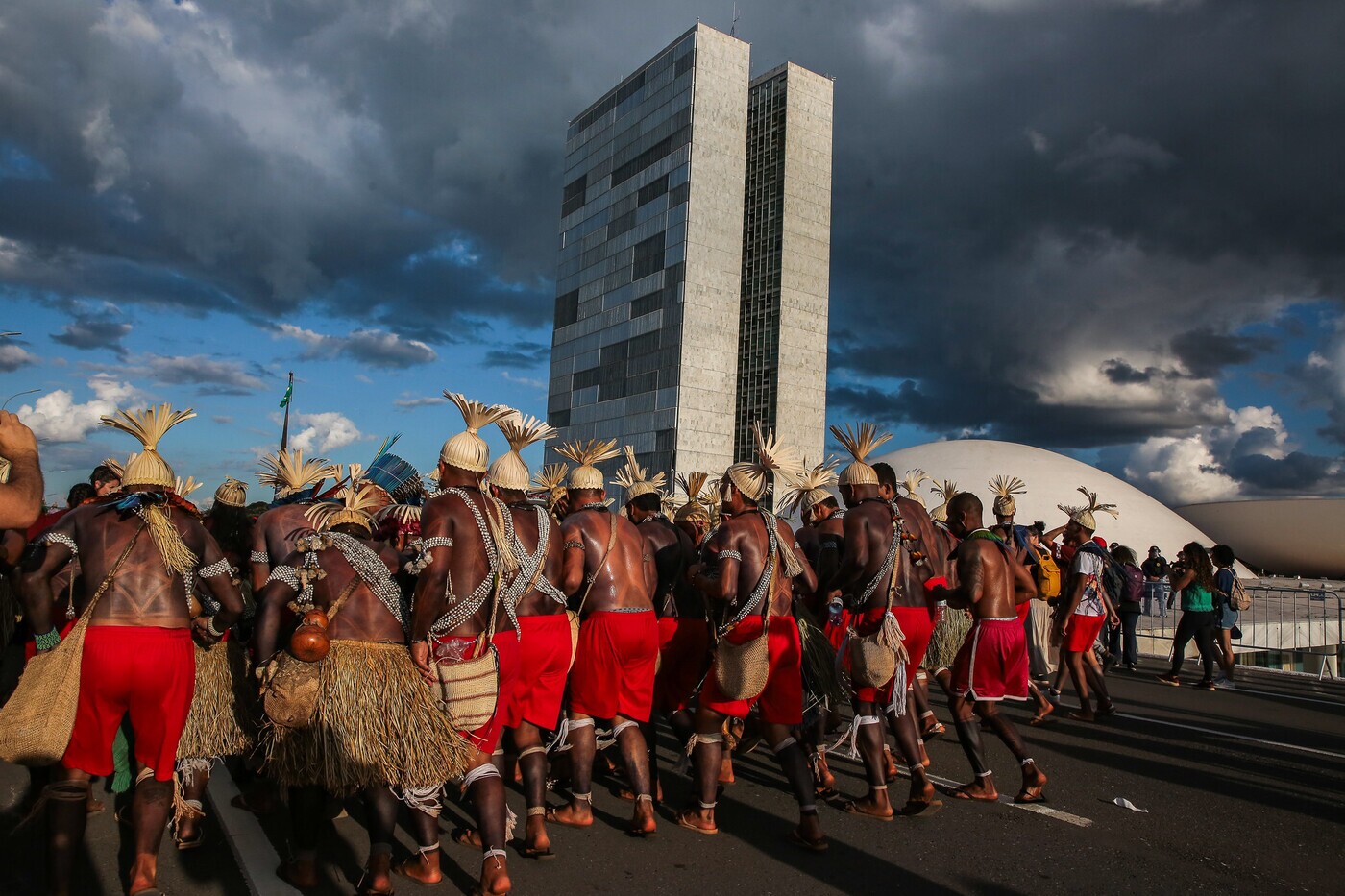 Povos indígenas durante o Acampamento Terra Livre, em abril de 2024, em Brasília