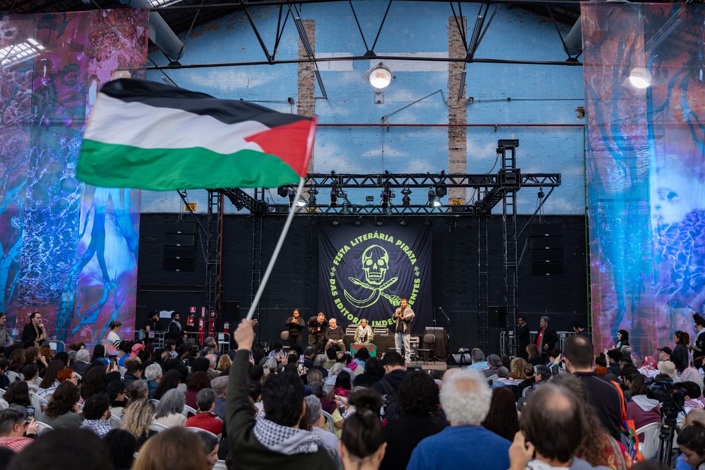 Bandeira da Palestina na Festa Literária Pirata das Editoras Independentes (Flipei)