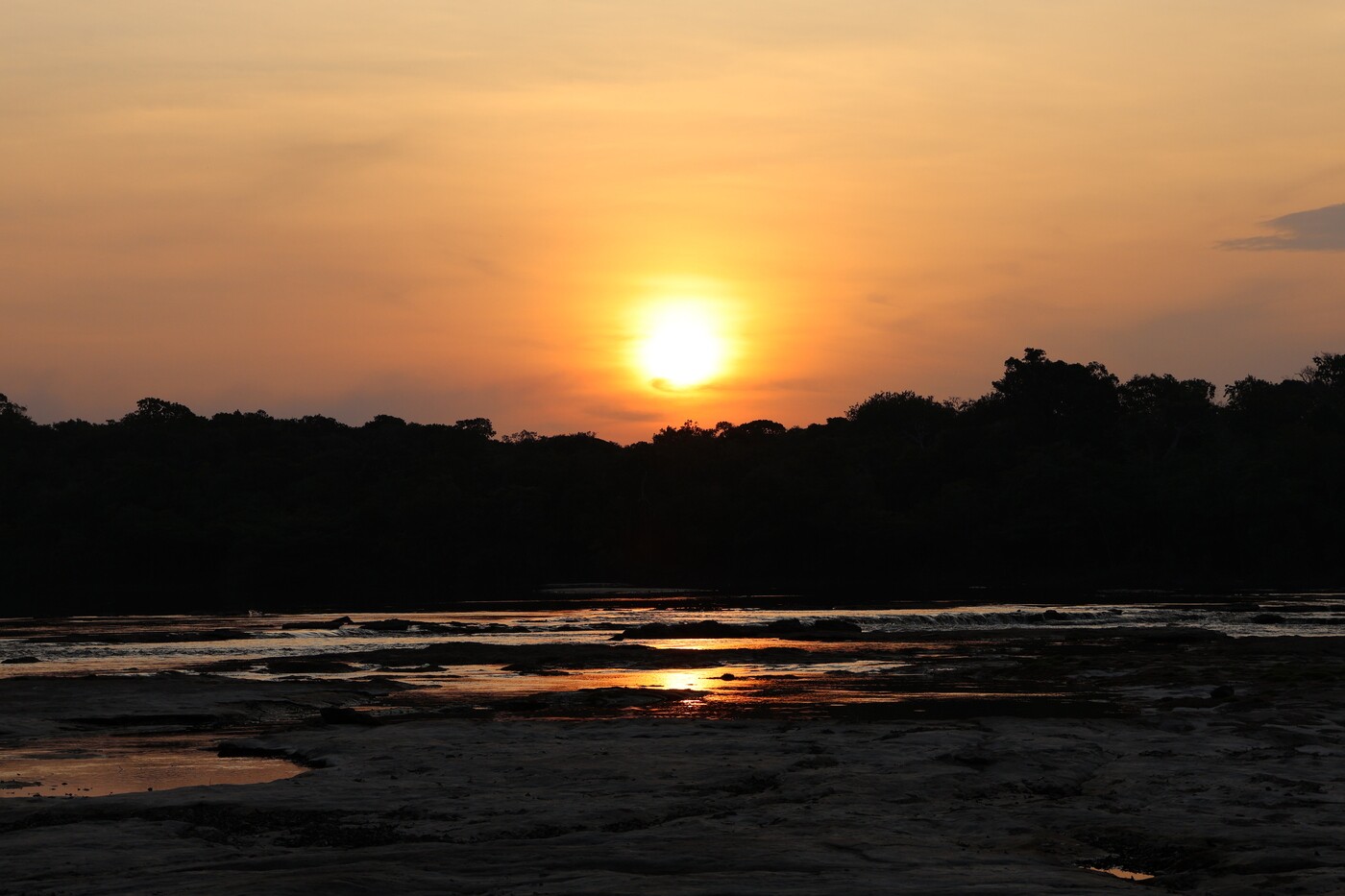 O centro-norte da Amazônia, onde ainda há grandes faixas de florestas bem preservadas, como o Parque Nacional do Jaú (AM), é a área em que as temperaturas extremas mais subiram nos últimos 40 anos: mais de 3°C