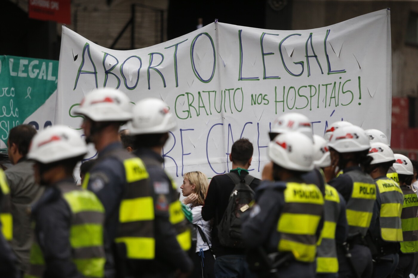 Entidades fazem manifestação pela legalização do aborto em frente ao MASP