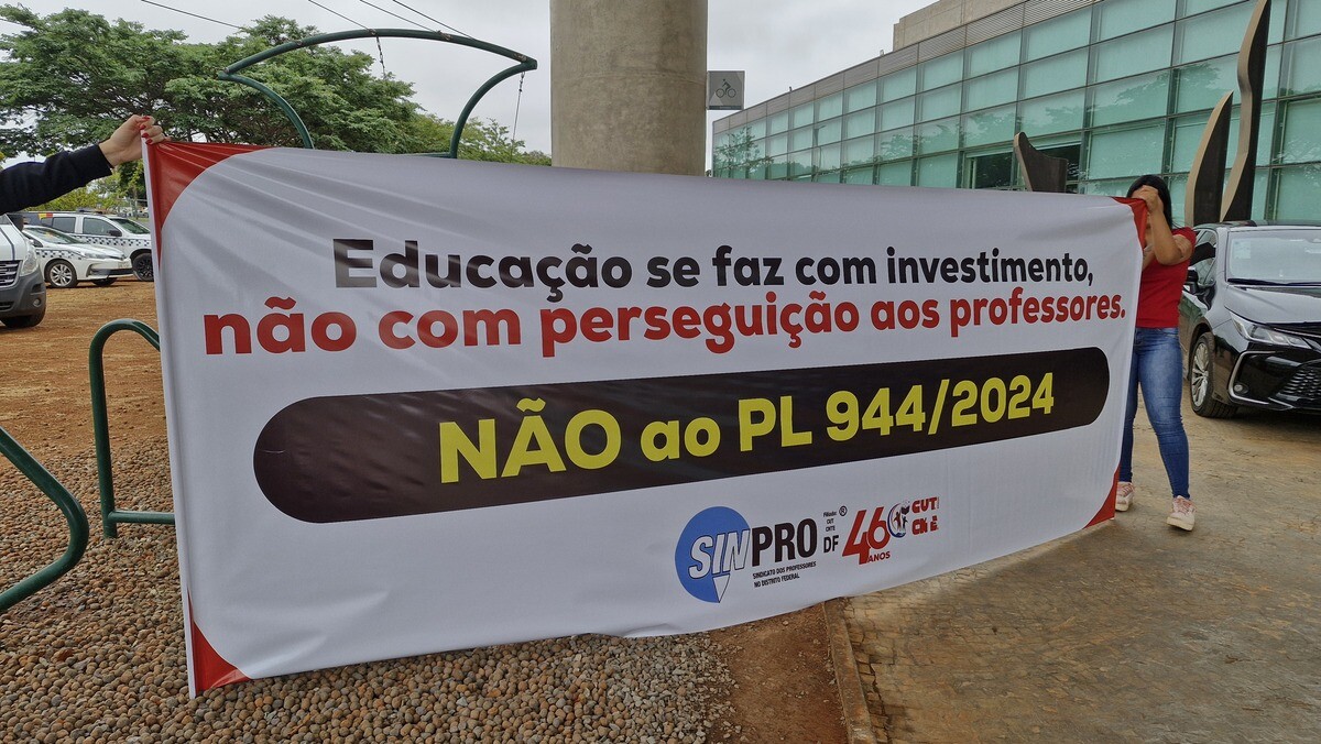 Escola sem partido 2.0? Cavalo de Tróia em projeto propõe filmar professores no DF