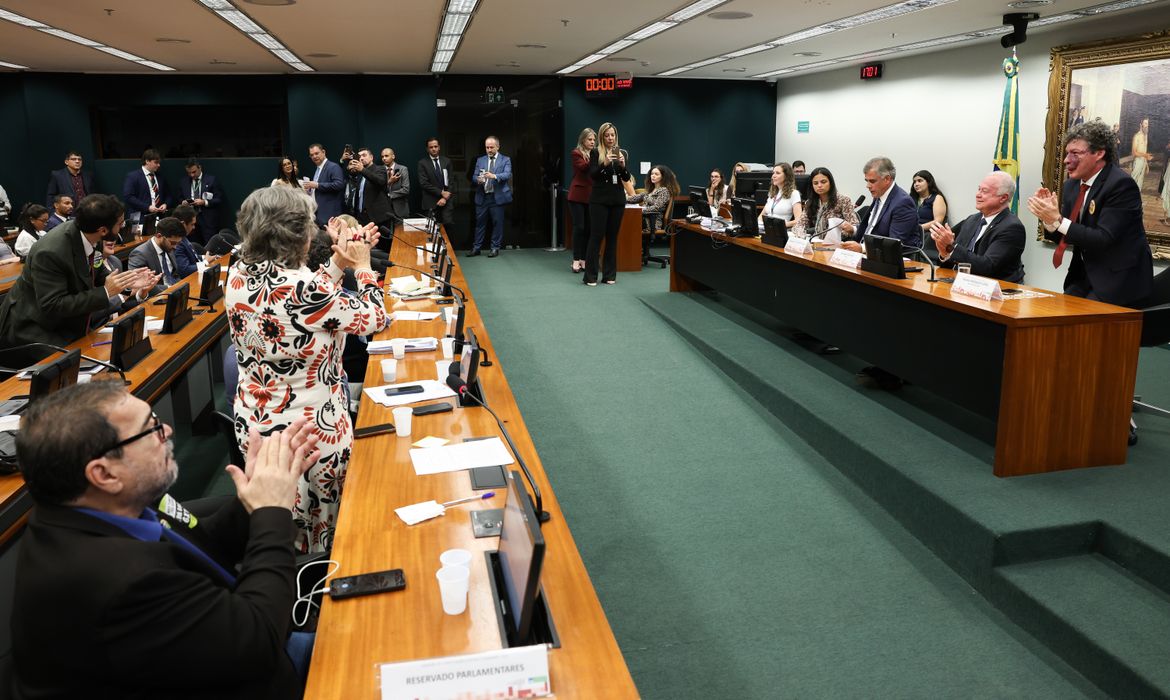 Discussão da escala 6x1 na Câmara dos Deputados