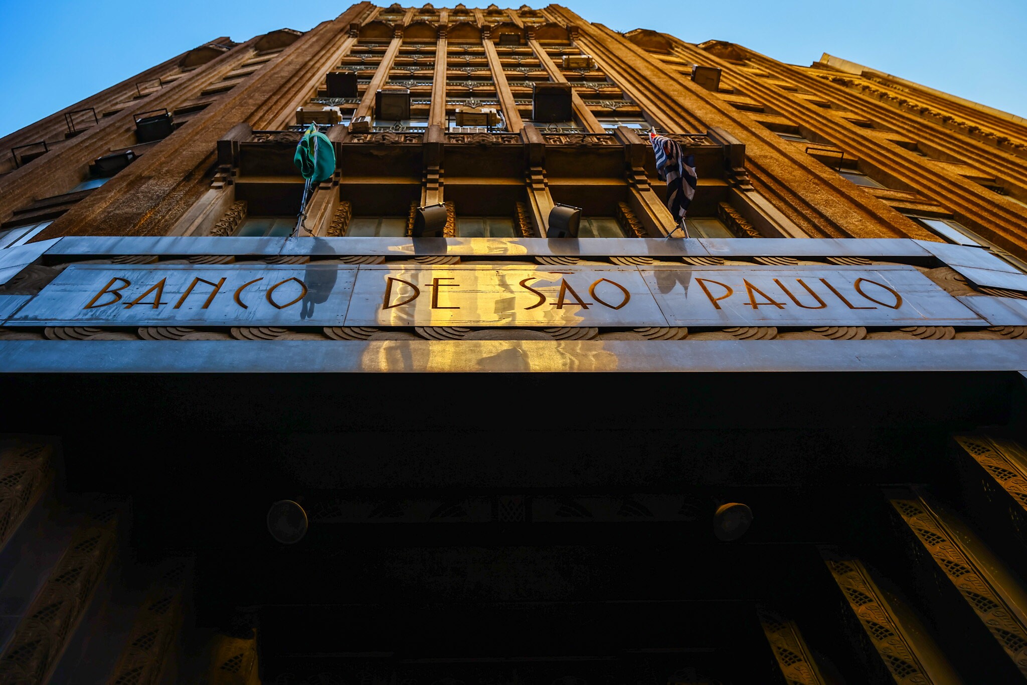 O edifício do antigo Banco de São Paulo é um monumento tombado situado no Centro da cidade de São Paulo. Localizado na Praça Antônio Prado e a rua 15 de Novembro, ele foi oficialmente tombado pelo CONDEPHAAT (Conselho de Defesa do Patrimônio Histórico, Arqueológico, Artístico e Turístico) em 2003 por sua importância histórica-arquitetônica para a cidade de São Paulo.