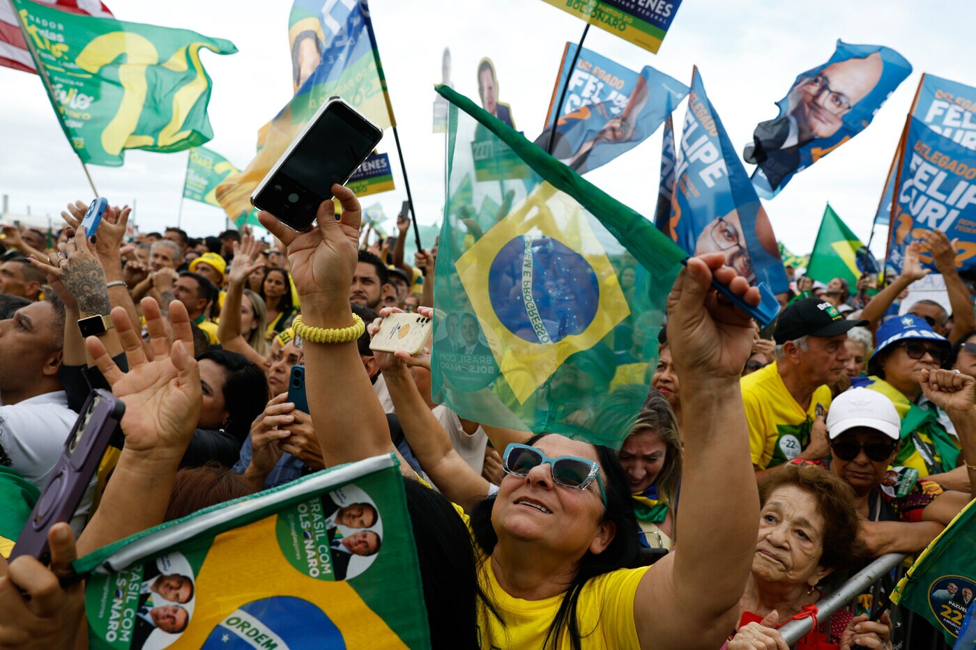 Lançamento da campanha do senador Flávio Bolsonaro, candidato à presidência da República, com vice Alfredo Gaspar, em comício do Partido Liberal (PL) na praia de Copacabana