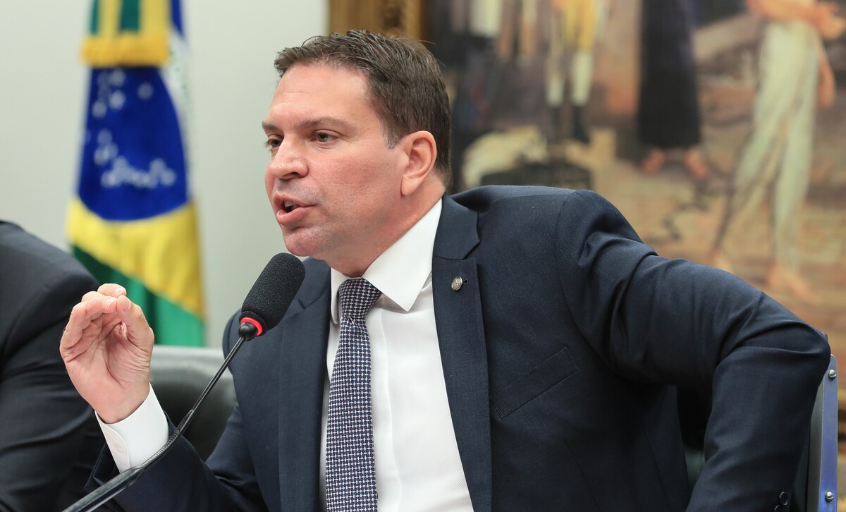 Brasília (DF), 07/05/2025 - Reunião da Comissão de Constituição e Justiça e de Cidadania (CCJ) da Câmara para votar requerimento que pede a suspensão de ação penal contra o deputado Ramagem.Foto: Lula Marques/Agência Brasil