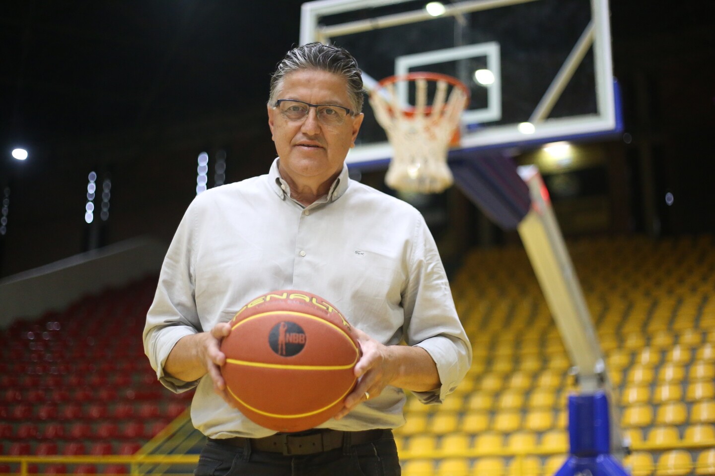 Ex-jogador da seleção brasileira de basquete dos anos 1980 Nilo Guimarães. Ele foi secretário de esportes de Mogi da Cruzes, na região metropolitana de São Paulo, por 12 anos (2009-2020).